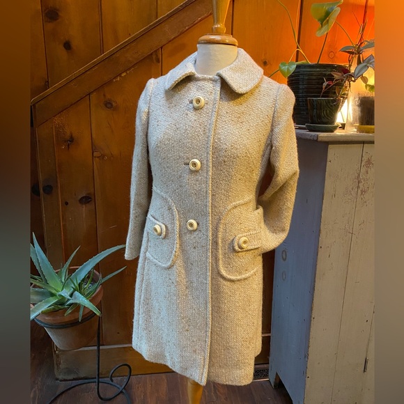 Vintage Jackets & Blazers - Vintage Boucle Mid Length Coat